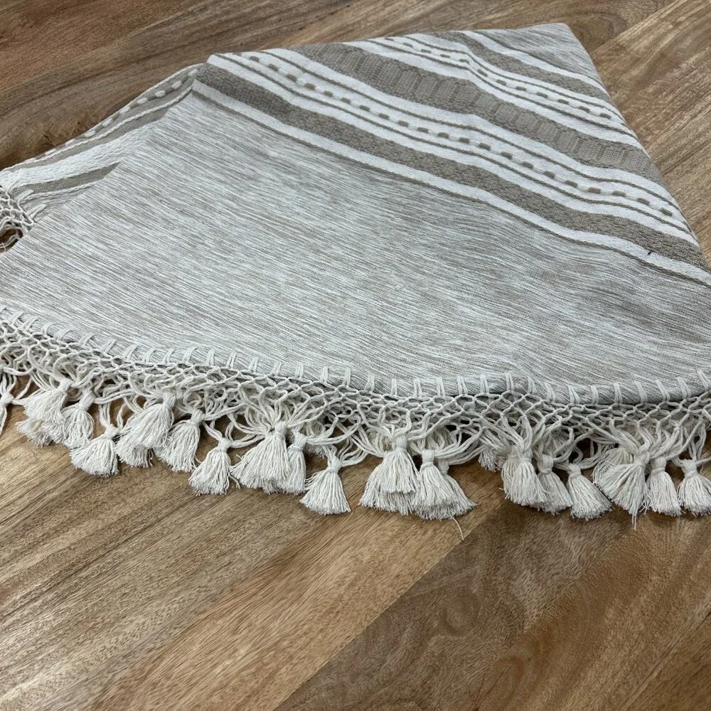 75'' Round Tablecloth from Oaxaca Mexico made with 100 % Handloom cotton fabric.